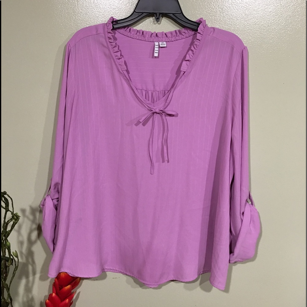 Beautiful ELLE Pink blouse  size XXL